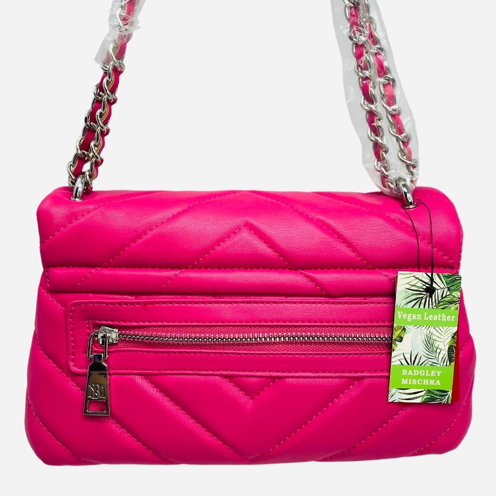 BADGLEY MISCHKA V Quilted Medium Crossbody With Turn Lock Closure Hot Pink NWT - Picture 3 of 6